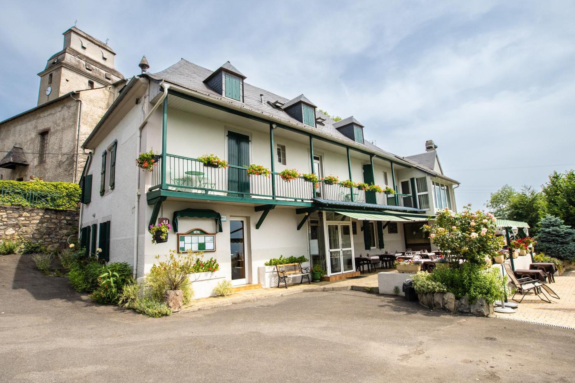 Auberge Le Cabaliros Arcizans-Avant Exterior photo